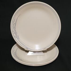 4 CORELLE 'BLUE LILY' 10.25” DINNER PLATES BLUE FLORAL CREAM BODY LIVINGWARE